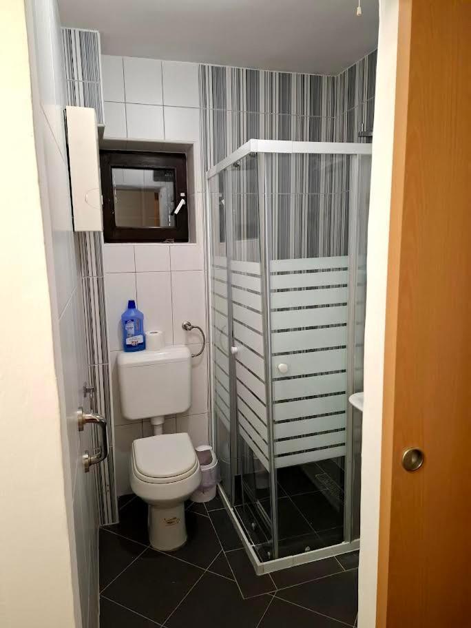 Apartmani Delas 2 프예스차나 우발라 외부 사진