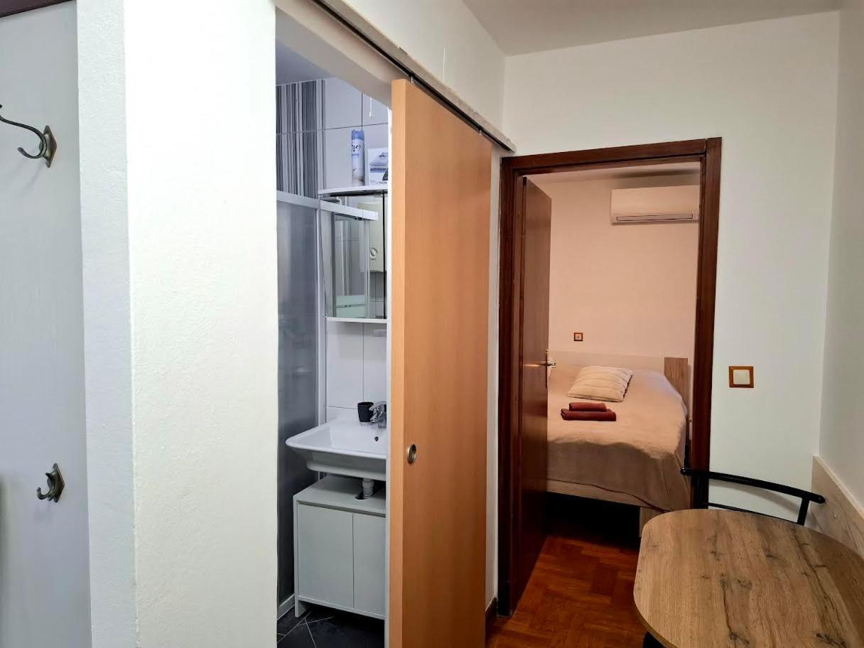 Apartmani Delas 2 프예스차나 우발라 외부 사진