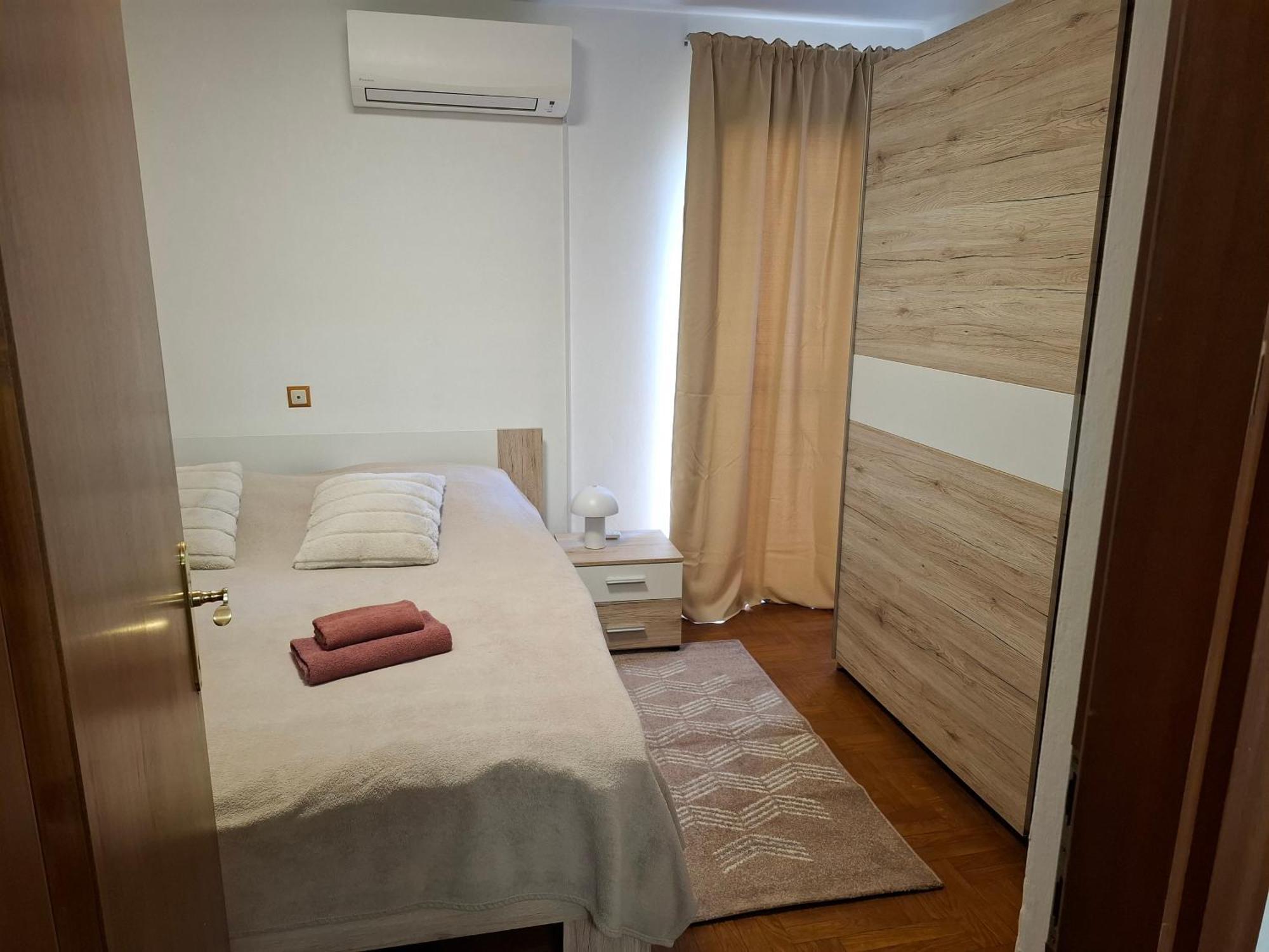 Apartmani Delas 2 프예스차나 우발라 외부 사진